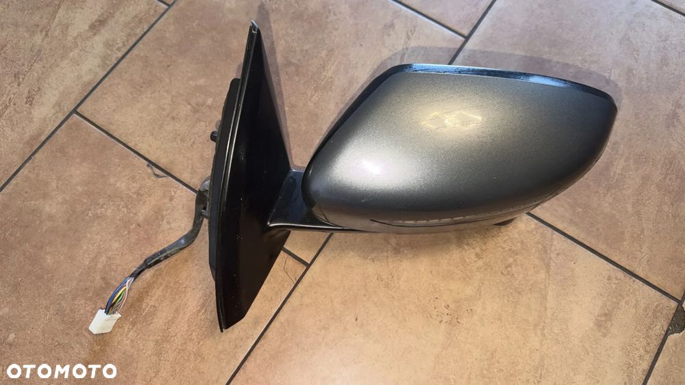 LUSTERKO NISSAN LEWE 13 PIN KAMERA - 2