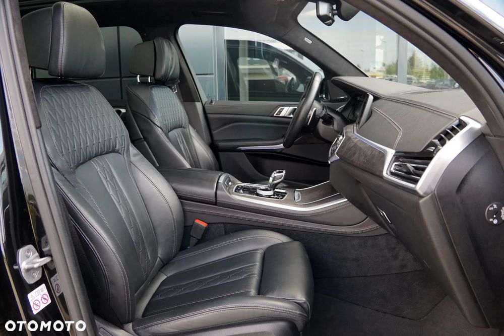 BMW X5 M M50d - 30