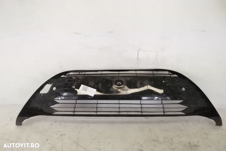 Grila Centrala Radiator Originala In Stare Buna Toyota  Yaris  XP150 [ - 1