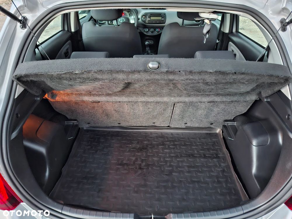 Toyota Yaris - 21