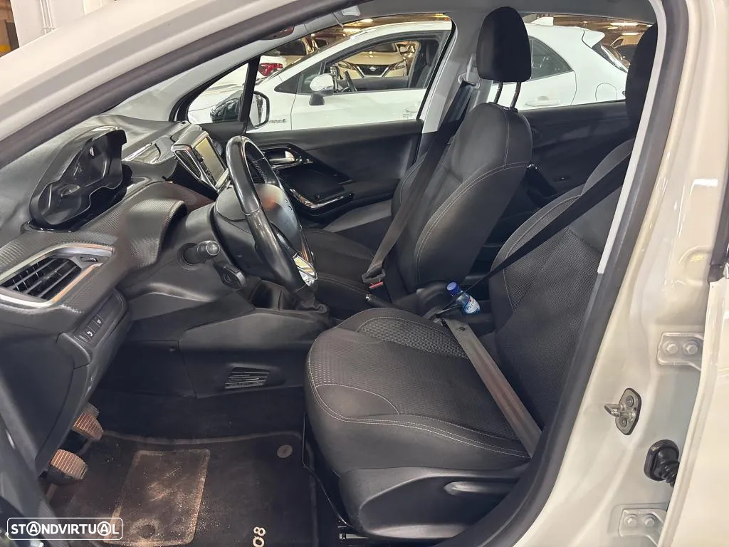 Peugeot 208 1.2 PureTech Allure - 3