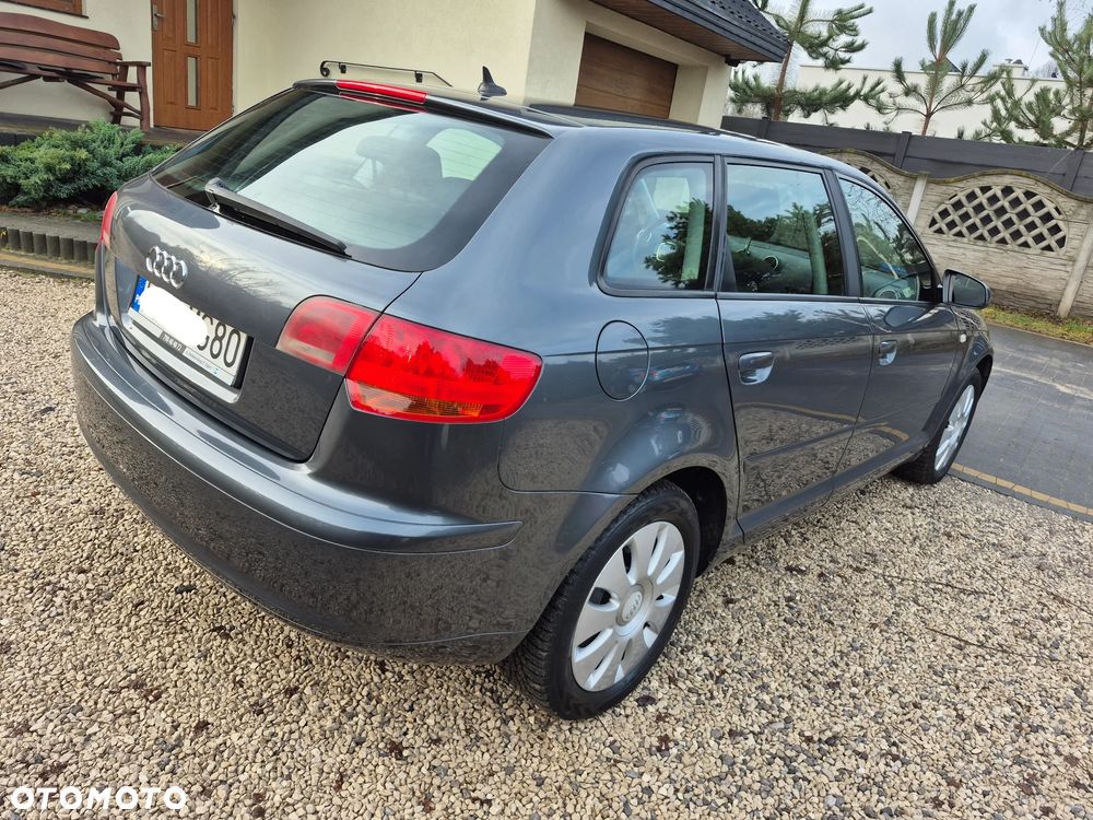 Audi A3 Sportback 1.9 TDI Ambiente - 6