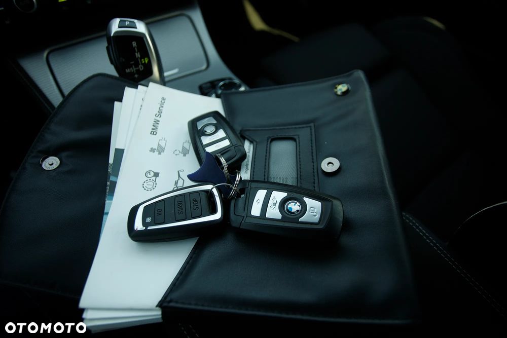 BMW Seria 5 530d Sport-Aut - 27