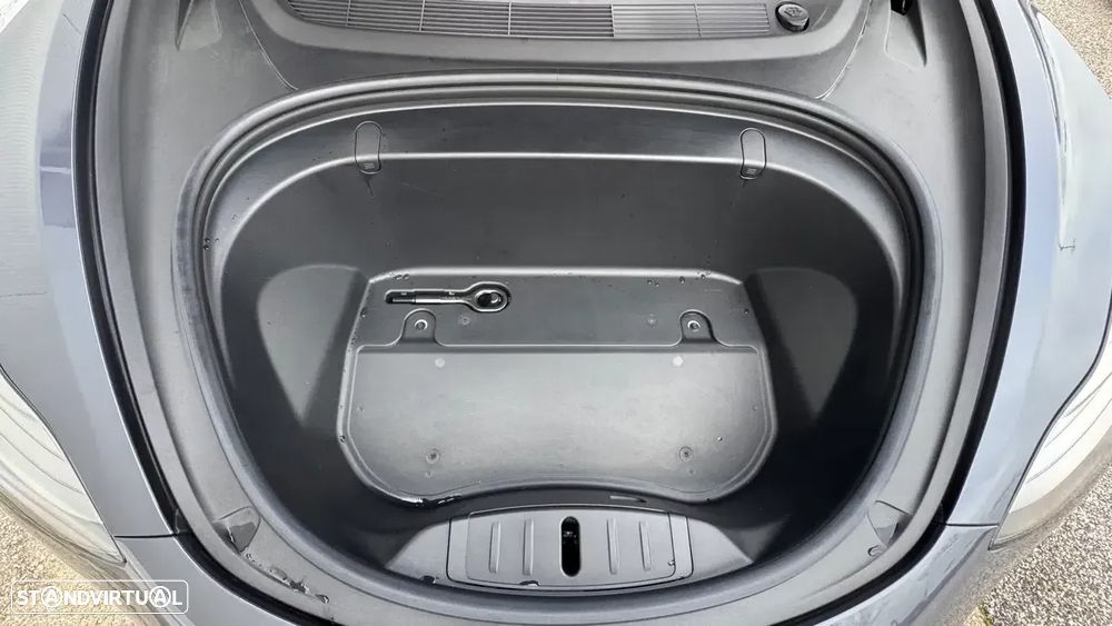 Tesla Model 3 Long-Range Dual Motor AWD - 16