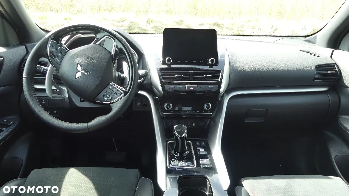 Mitsubishi Eclipse Cross Plug-In Hybrid 4WD Plus Select - 29