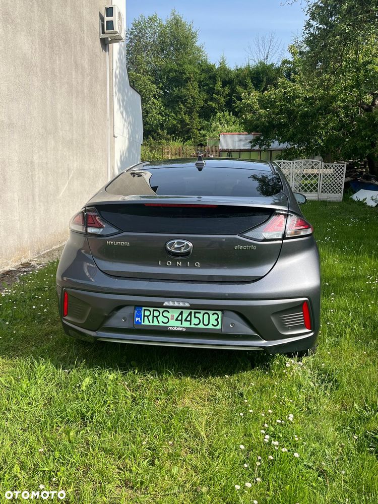 Hyundai IONIQ Premium - 4