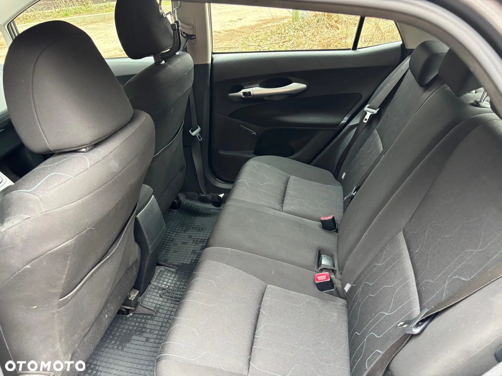 Toyota Auris 1.33 VVT-i Active - 6