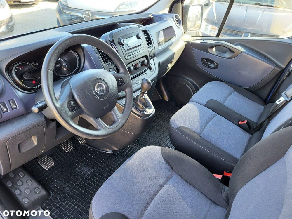 Opel Vivaro - 19