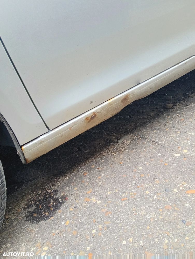 Volkswagen Golf 1.6 TDI DPF BlueMotion Technology Highline - 5