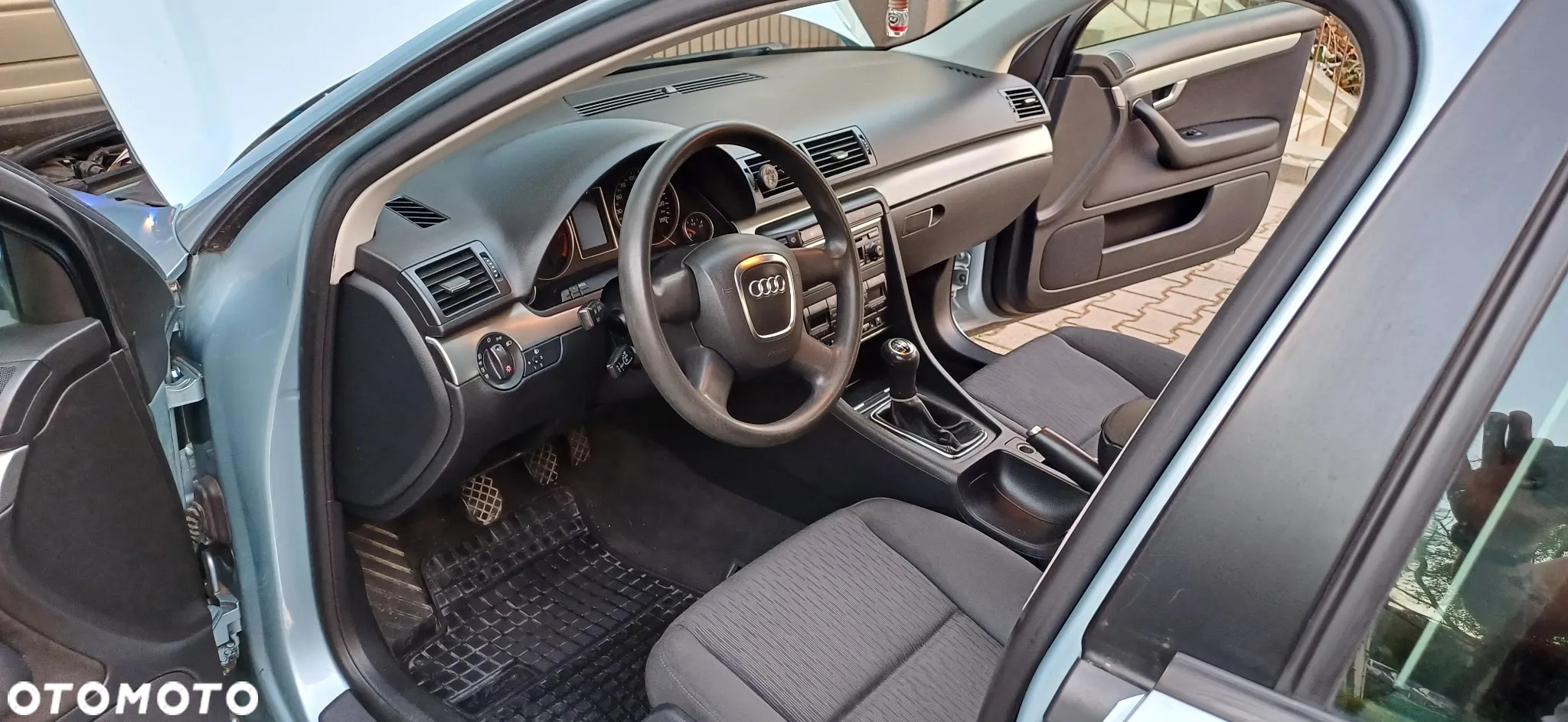 Audi A4 Avant 1.6 - 12