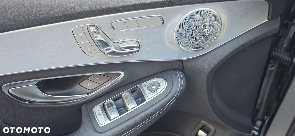 Mercedes-Benz Klasa C 220 d 9G-TRONIC - 19