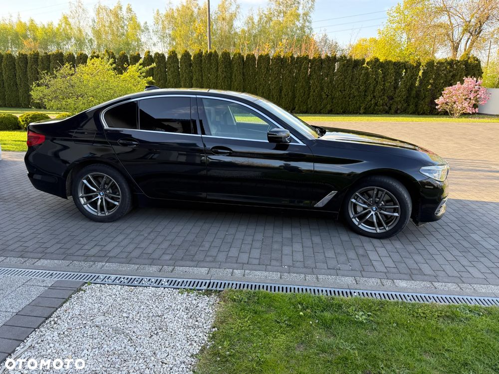 BMW Seria 5 530d xDrive Sport-Aut Luxury Line - 5