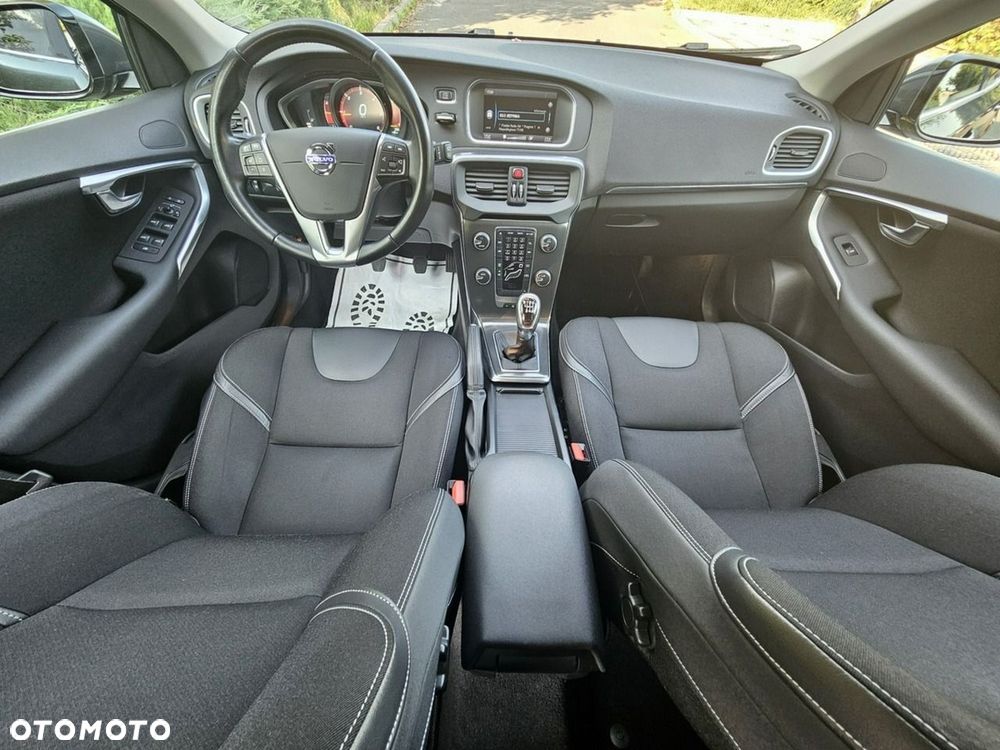 Volvo V40 D2 Momentum - 7