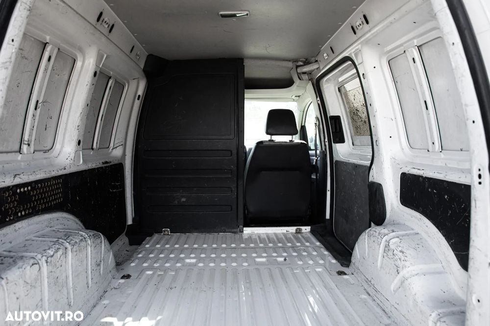 Volkswagen Caddy - 10