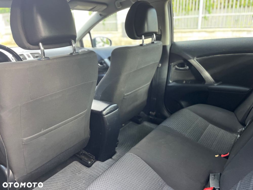 Toyota Avensis - 7