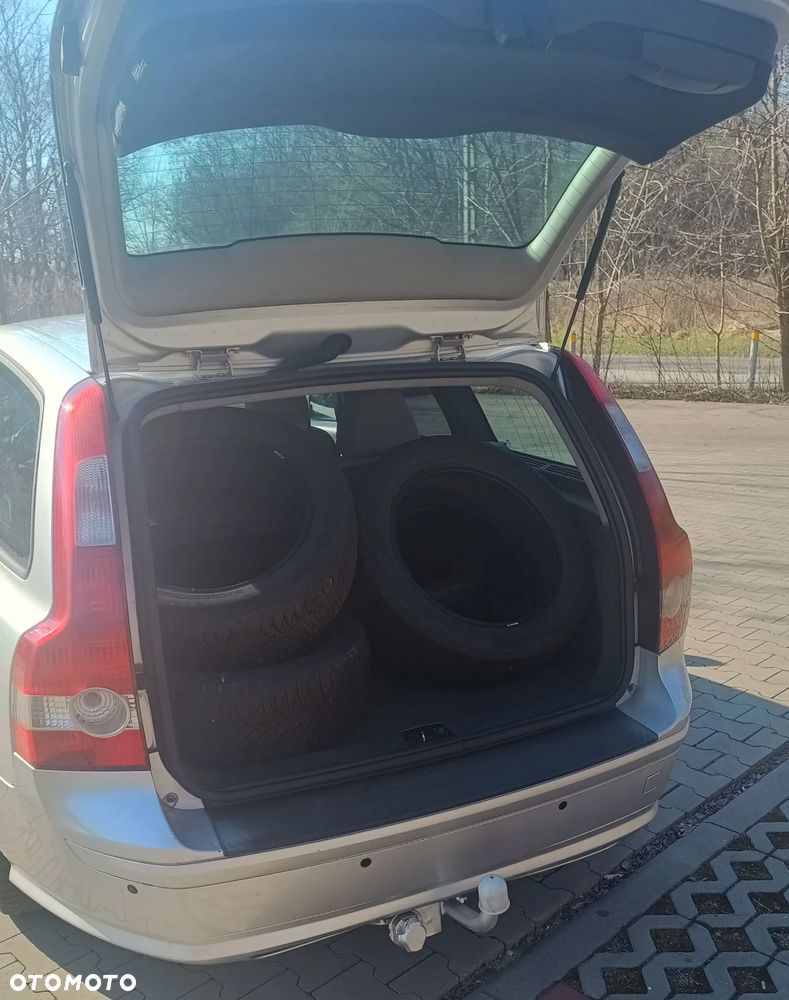 Volvo V50 2.0D Momentum - 14