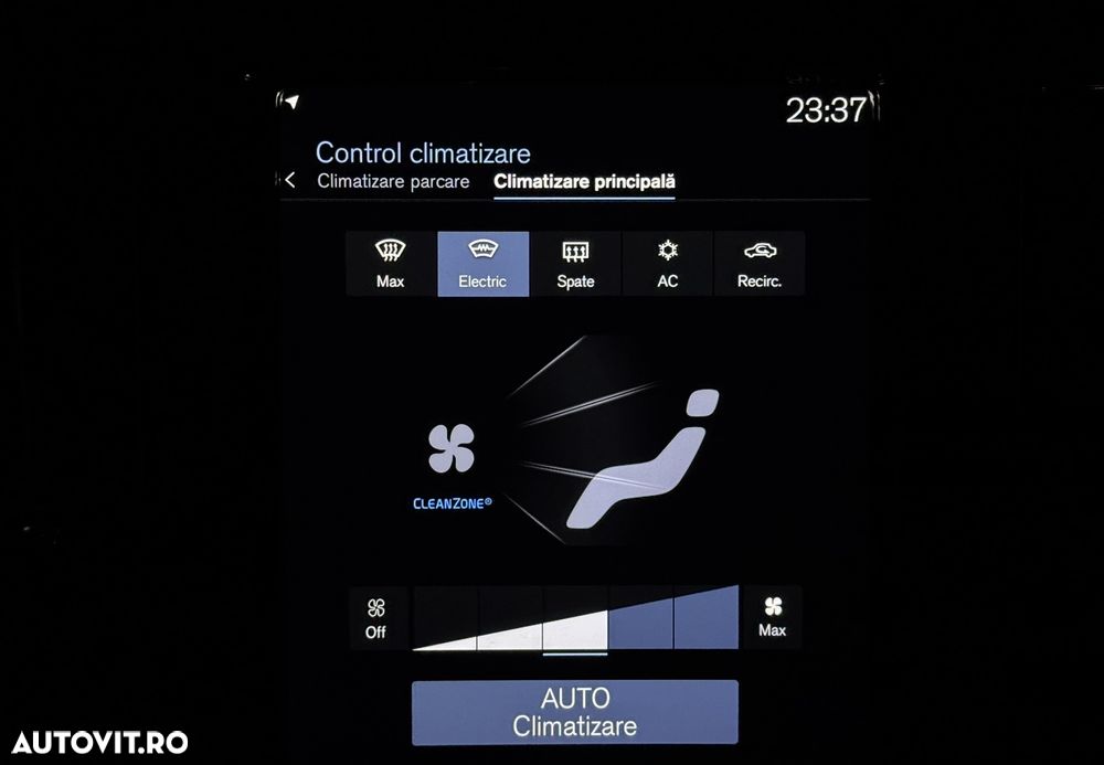 Volvo XC 60 B4 MHEV AT8 AWD Inscription - 26