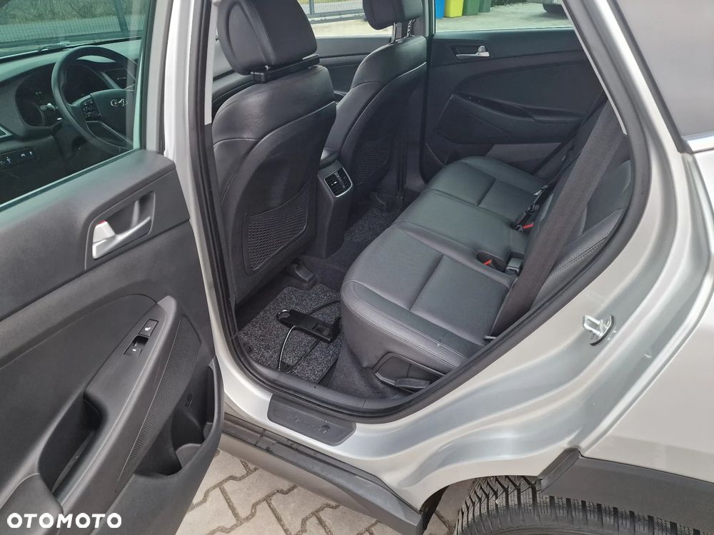 Hyundai Tucson 1.7 CRDI BlueDrive Comfort 2WD - 18