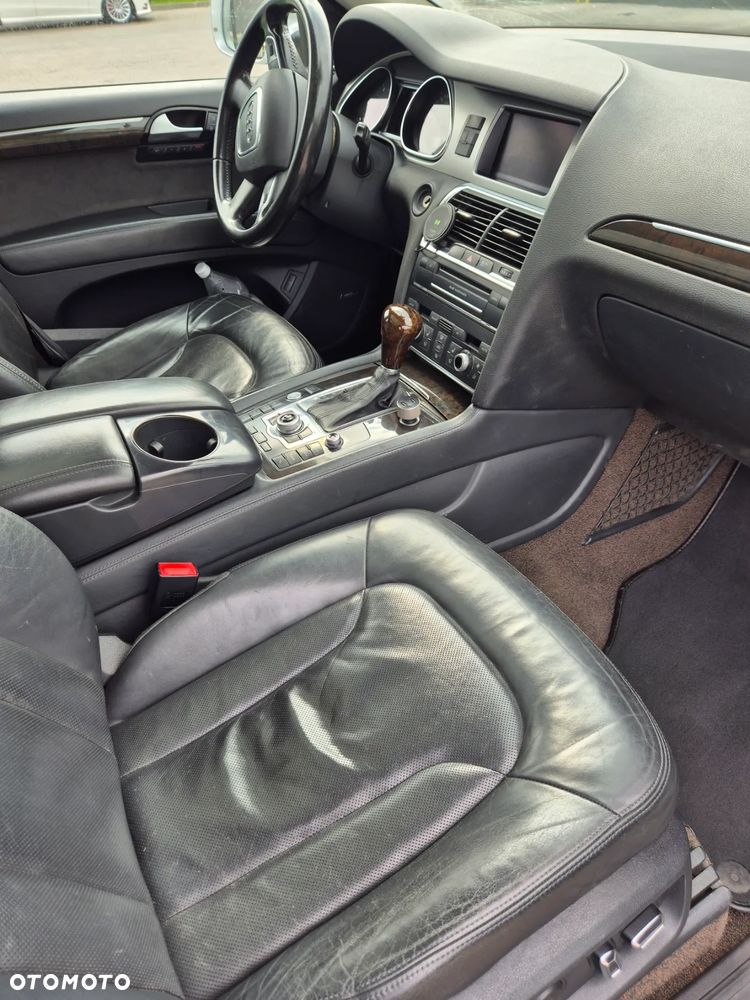 Audi Q7 - 7
