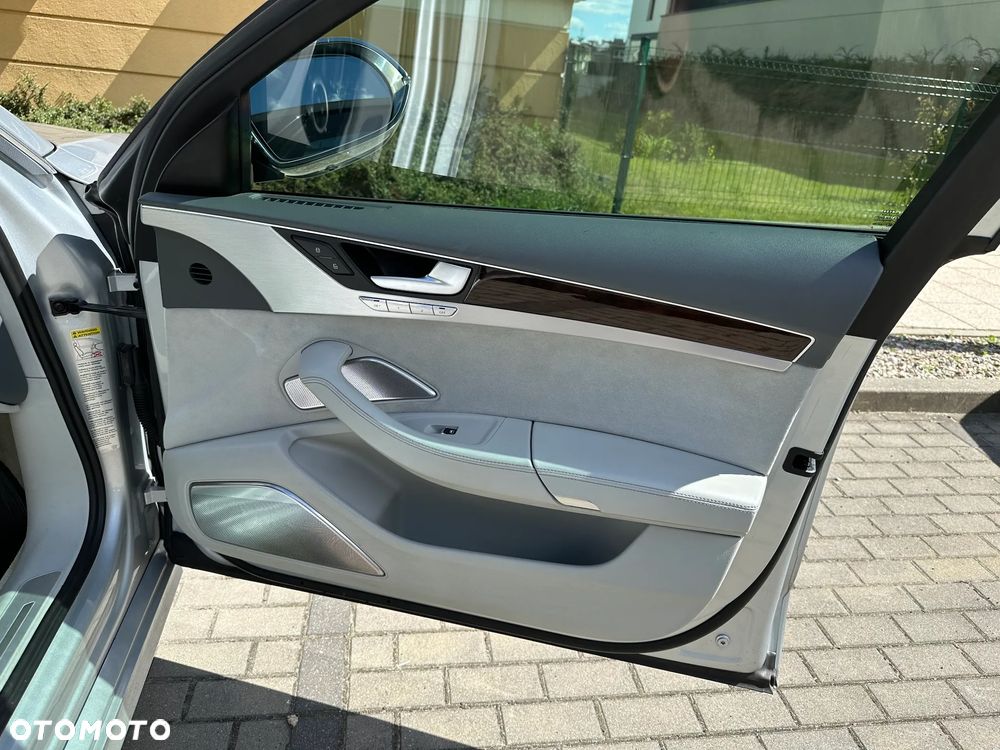 Audi S8 4.0 TFSI Quattro - 11