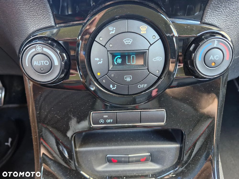 Ford Fiesta 1.0 EcoBoost STart-Stop ST-LINE - 14