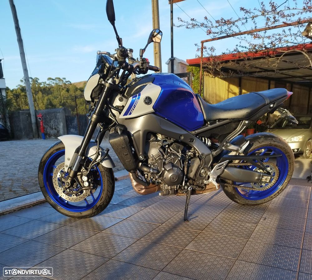 Yamaha MT-09 - 1