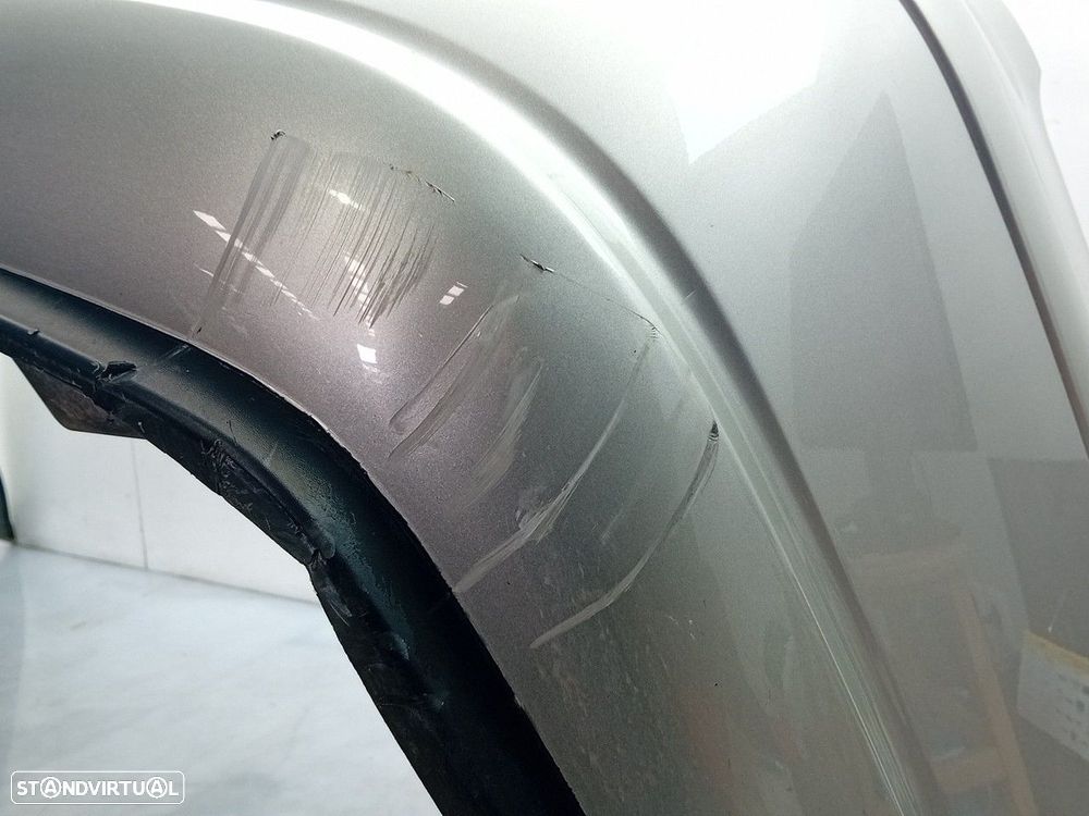 Pára-choques trás TOYOTA Avensis Sedan (_T22_) - 5