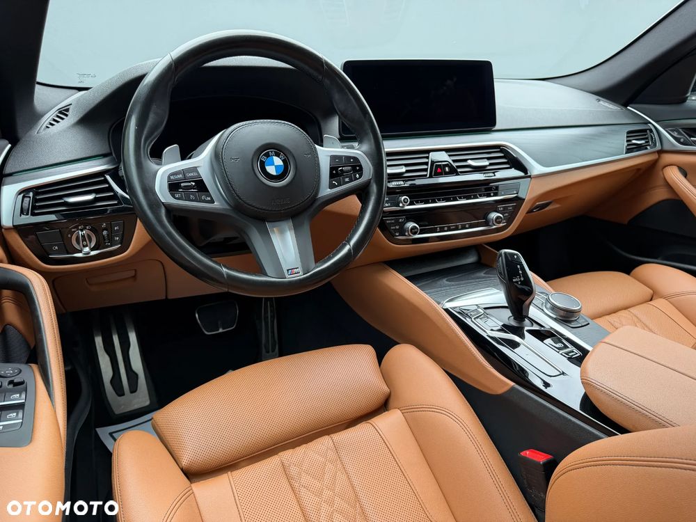 BMW Seria 5 530i mHEV M Sport sport - 12