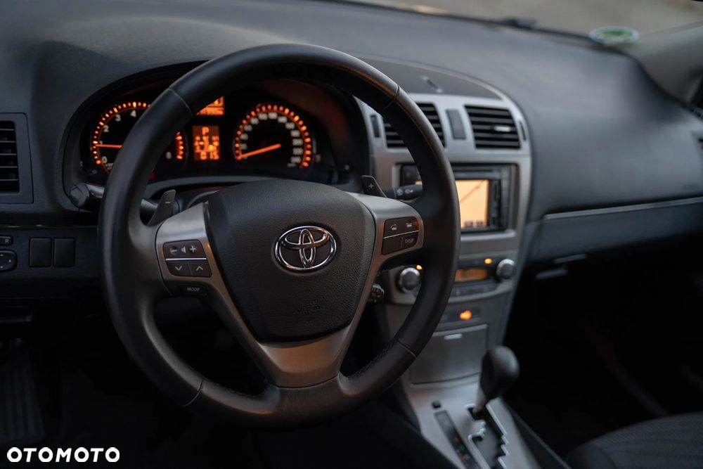 Toyota Avensis 1.8 Multidrive Business Edition - 14