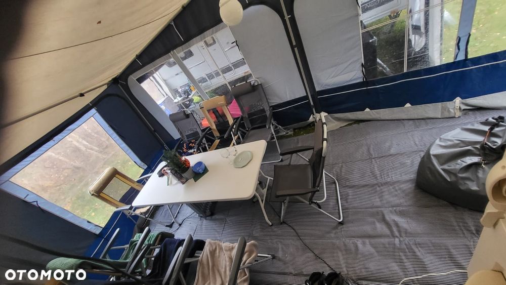 Hobby De Luxe 560 CFe - 8