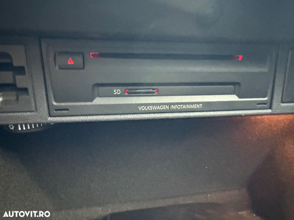 Volkswagen Golf 1.4 TSI BMT Highline - 18