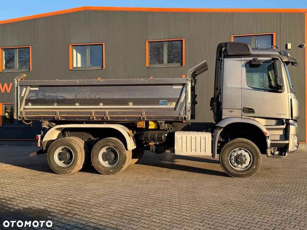 Mercedes-Benz AROCS 3345 6x6 WYWROTKA TRÓJSTRONNA Z BORDMATIKIEM - 4