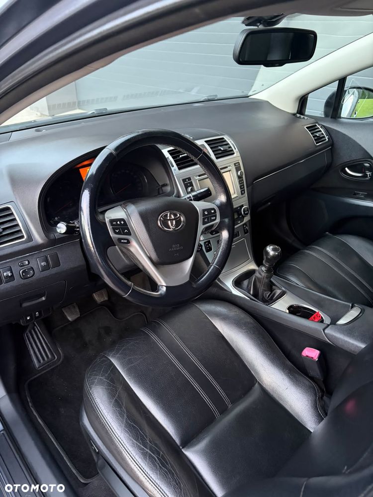 Toyota Avensis - 7