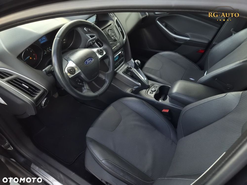 Ford Focus - 21