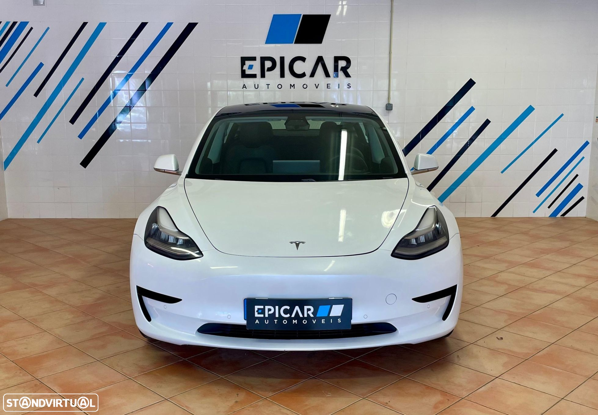 Tesla Model 3 Standard Range Plus RWD - 3