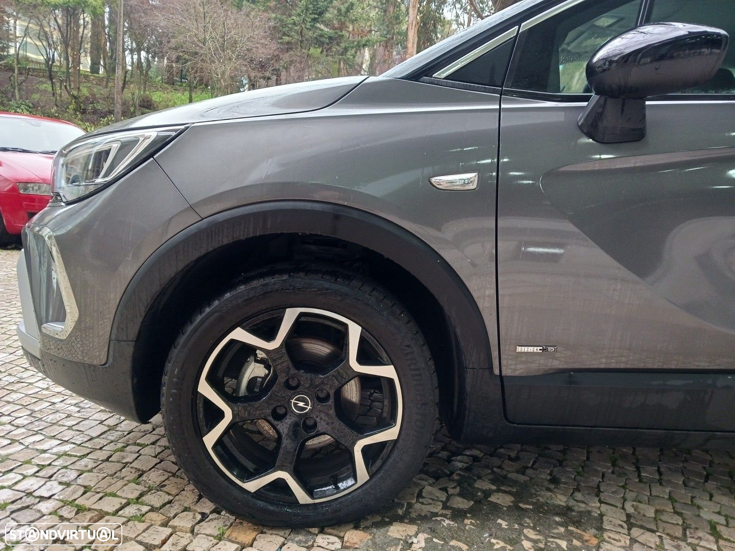Opel Crossland 1.2 T Design & Tech - 10