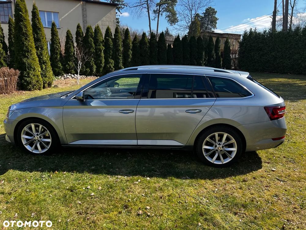 Skoda Superb 2.0 TDI DSG Ambition - 5