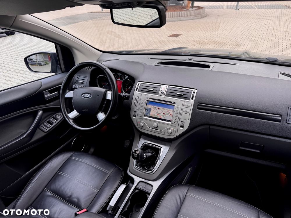 Ford Kuga 2.0 TDCi 4x4 Titanium - 16