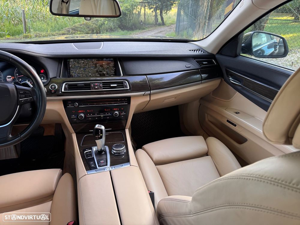 BMW 740 d - 49