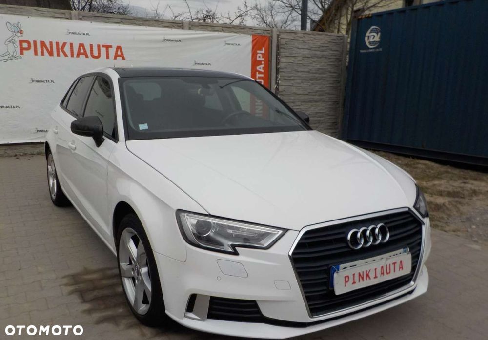 Audi A3 Sportback - 1