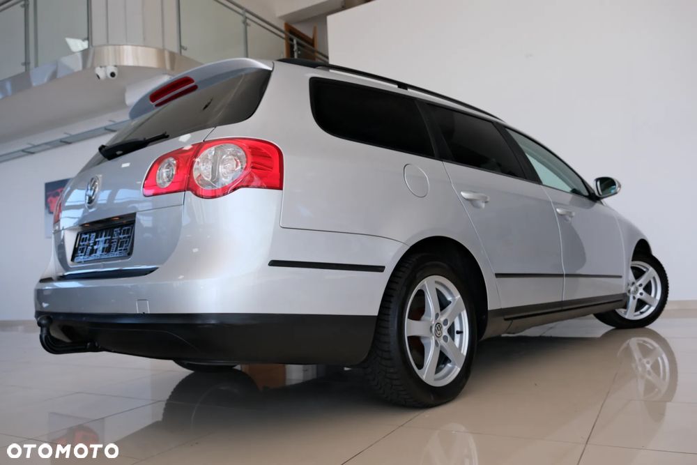Volkswagen Passat - 21