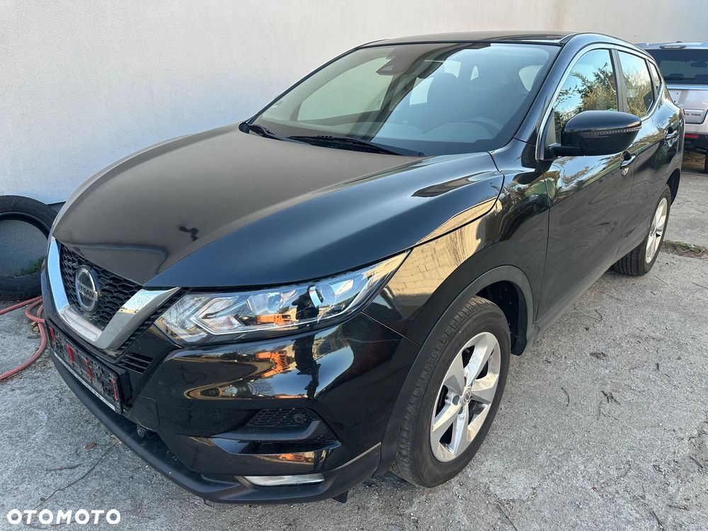 Nissan Qashqai - 1