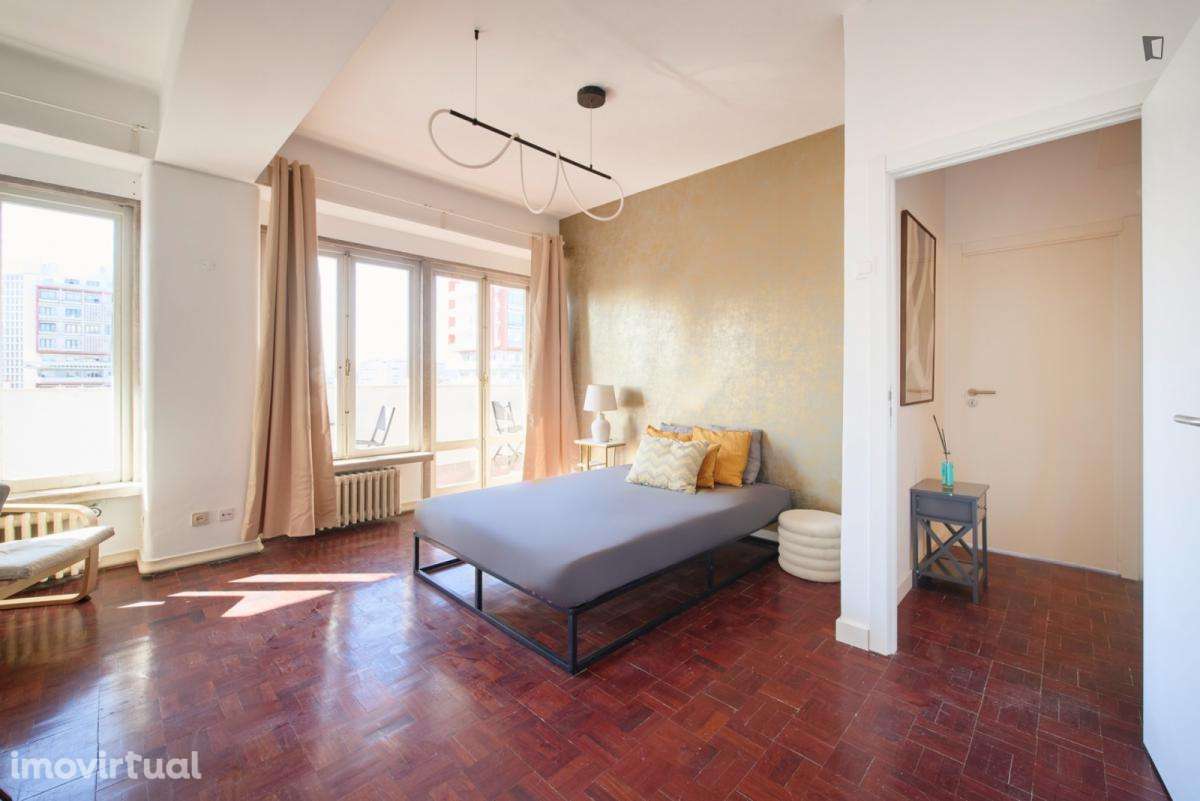 Quarto - localizado em Roma-Areeiro Lisbon - Grande imagem: 2/36