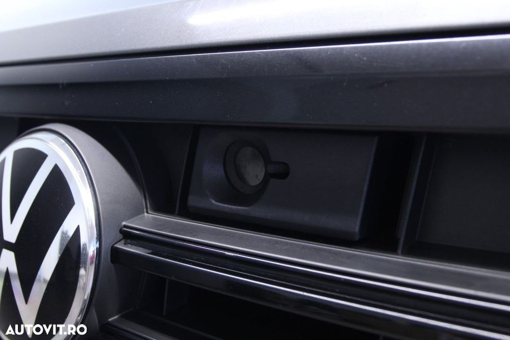Volkswagen Touareg V6 TDI 4MOTION R-Line - 22