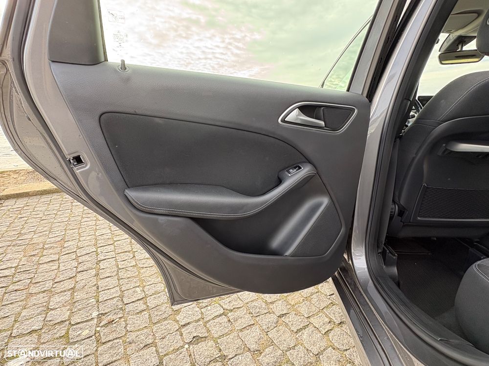 Mercedes-Benz B 200 CDi Style Aut. - 19