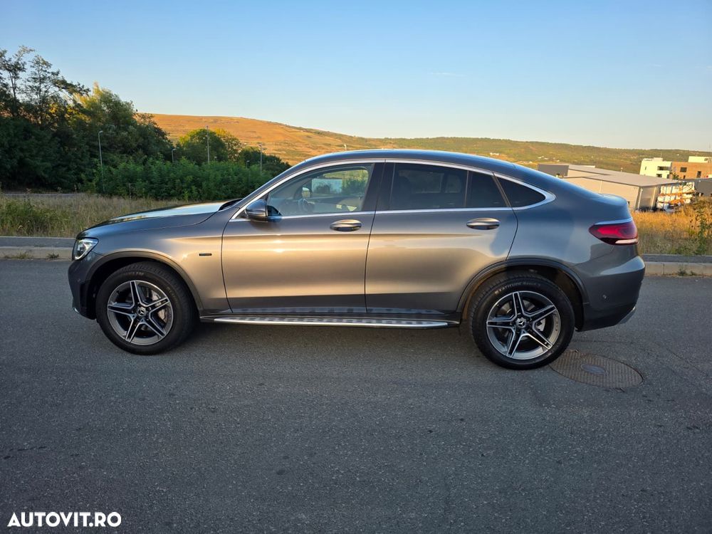Mercedes-Benz GLC 300 e 4MATIC - 4