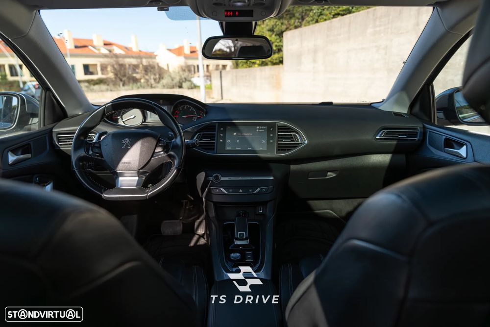 Peugeot 308 SW BlueHDi 130 EAT8 Stop & Start Allure Pack - 7