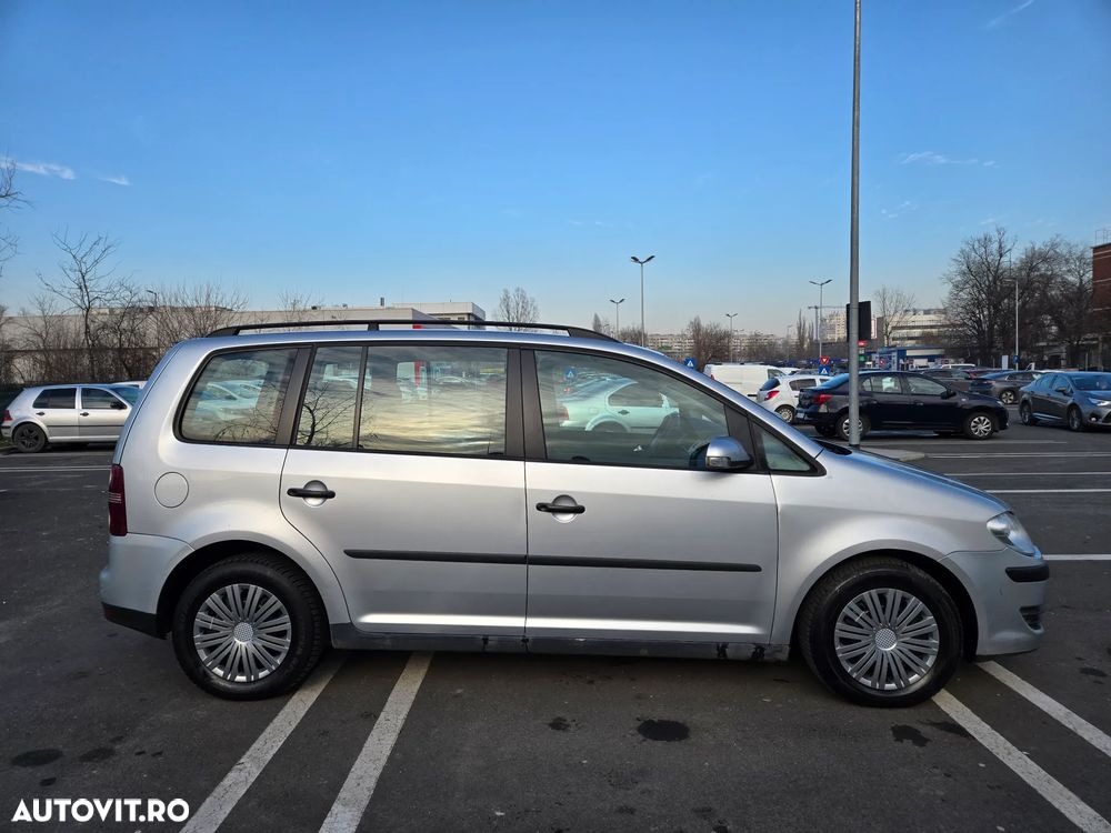 Volkswagen Touran 1.9 TDI Highline - 5