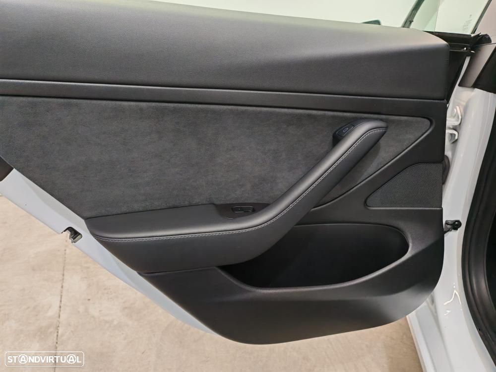 Tesla Model 3 Standard RWD - 16