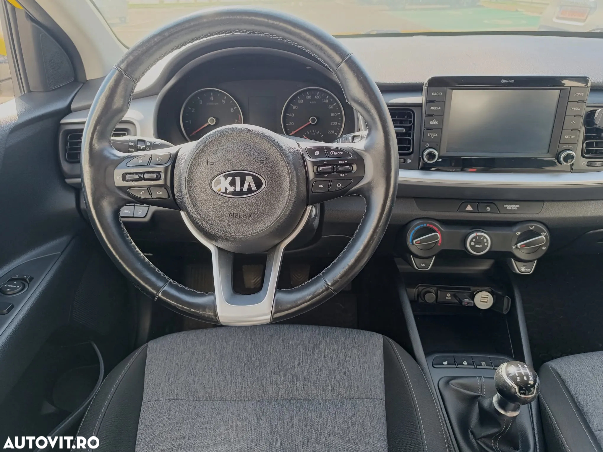 Kia Stonic - 8